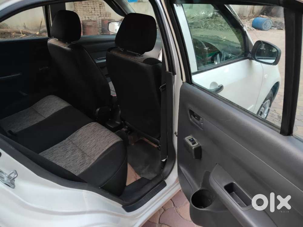 Maruti Suzuki Swift Dzire 1.3 Lxi, 2010, Petrol