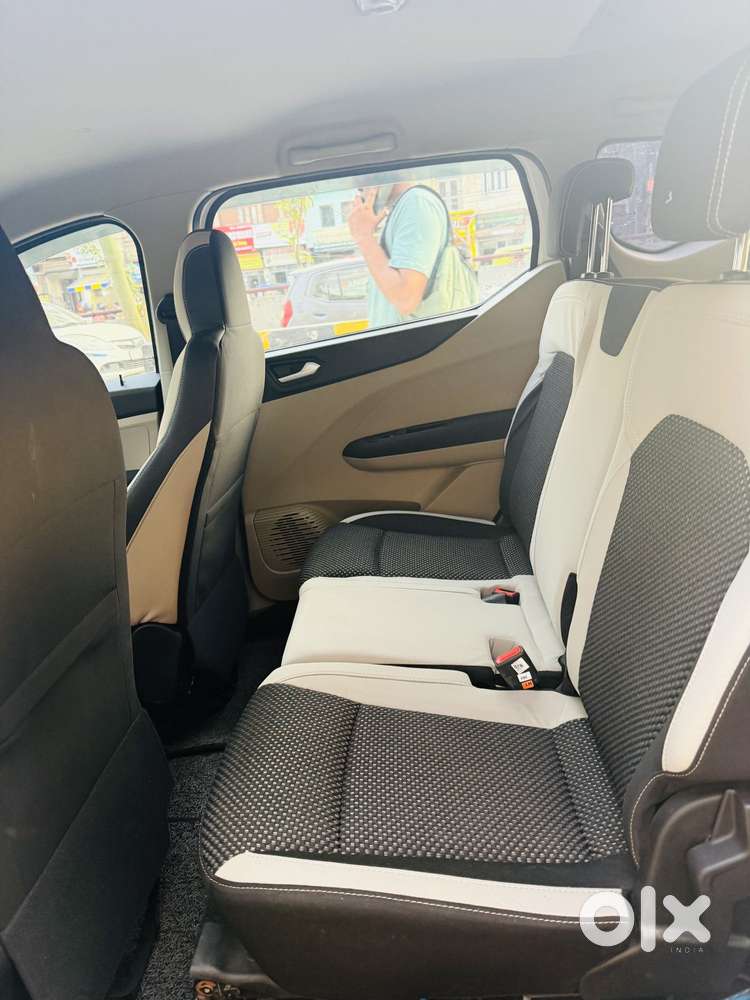 Renault Triber Rxt, 2019, Petrol