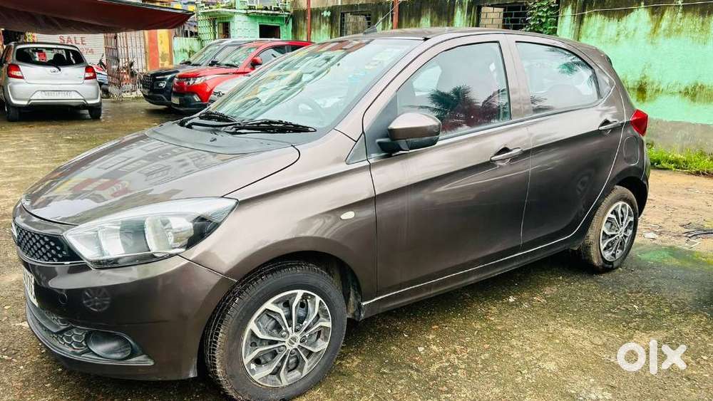 Tata Tiago 1.2 Revotron Xt (o), 2017, Petrol