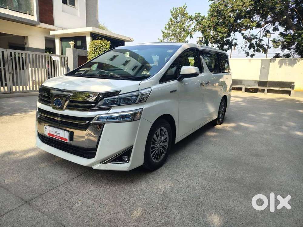 Toyota Vellfire 2.5 Hybrid, 2021, Petrol