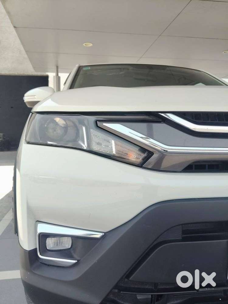 Maruti Suzuki Brezza 1.5 Lxi Smart Hybrid, 2025, Petrol