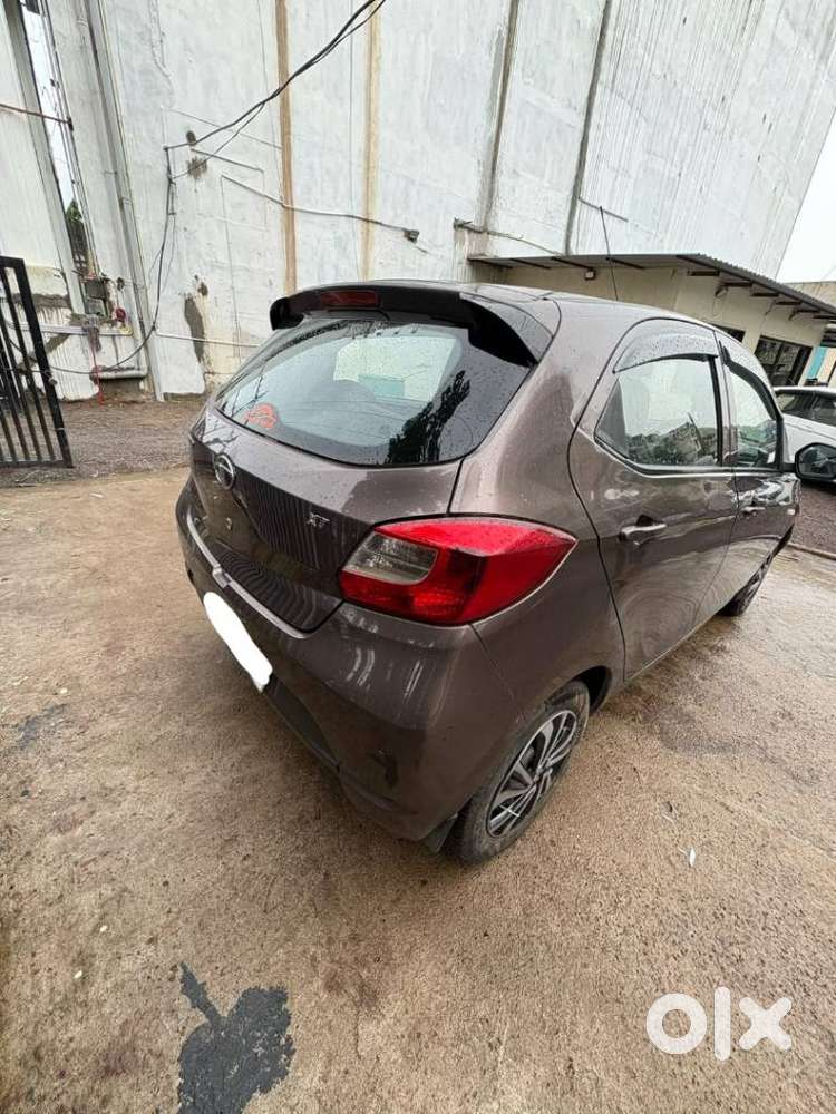 Tata Tiago 1.2 Revotron Xt (o), 2017, Petrol