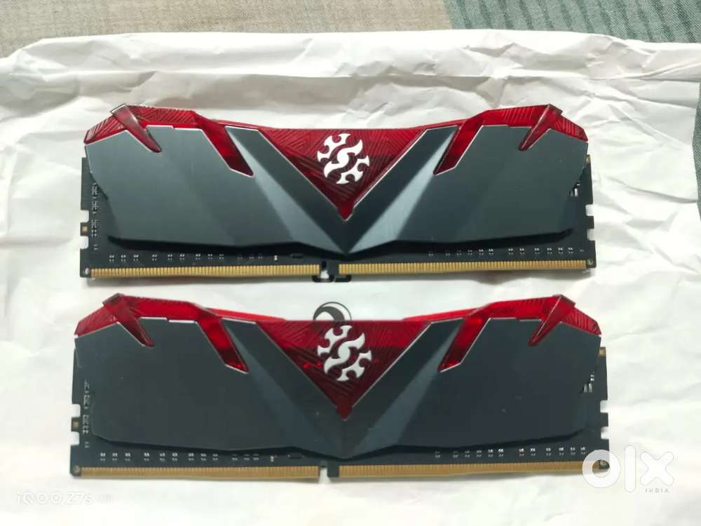 XPG 16gb (2*8) DRR4 RAM 3200 MHZ