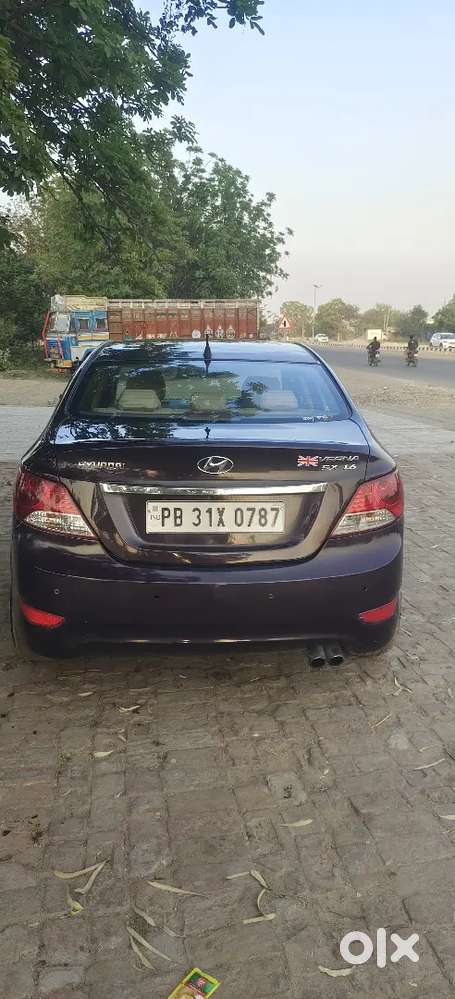 Verna Top Model 2012 Push Button Start ( 6 Airbag )