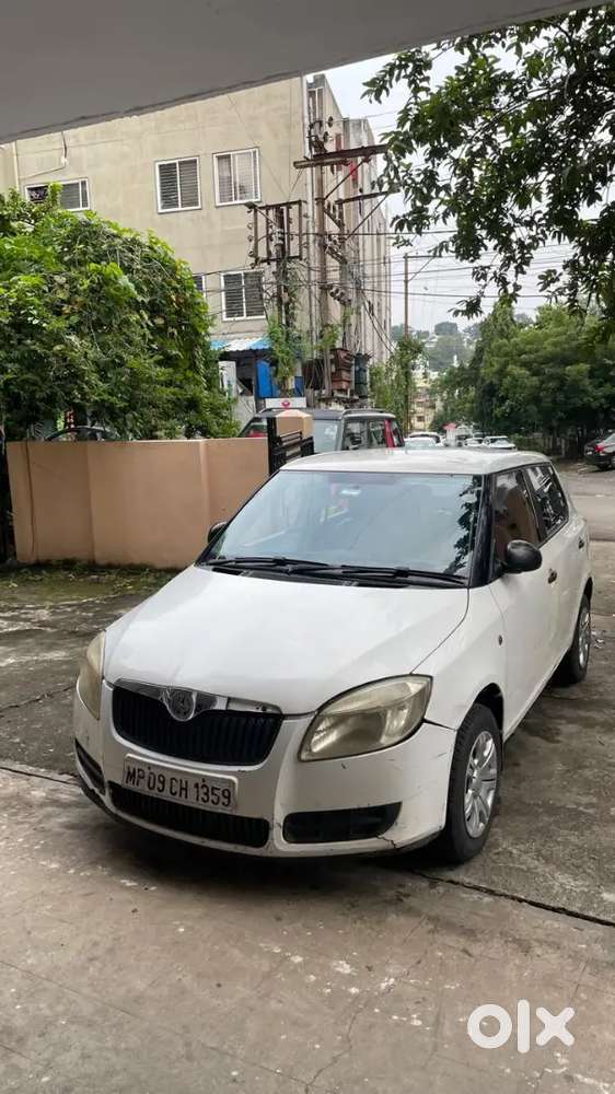 Skoda Fabia 2010 Petrol 120000 Km Driven