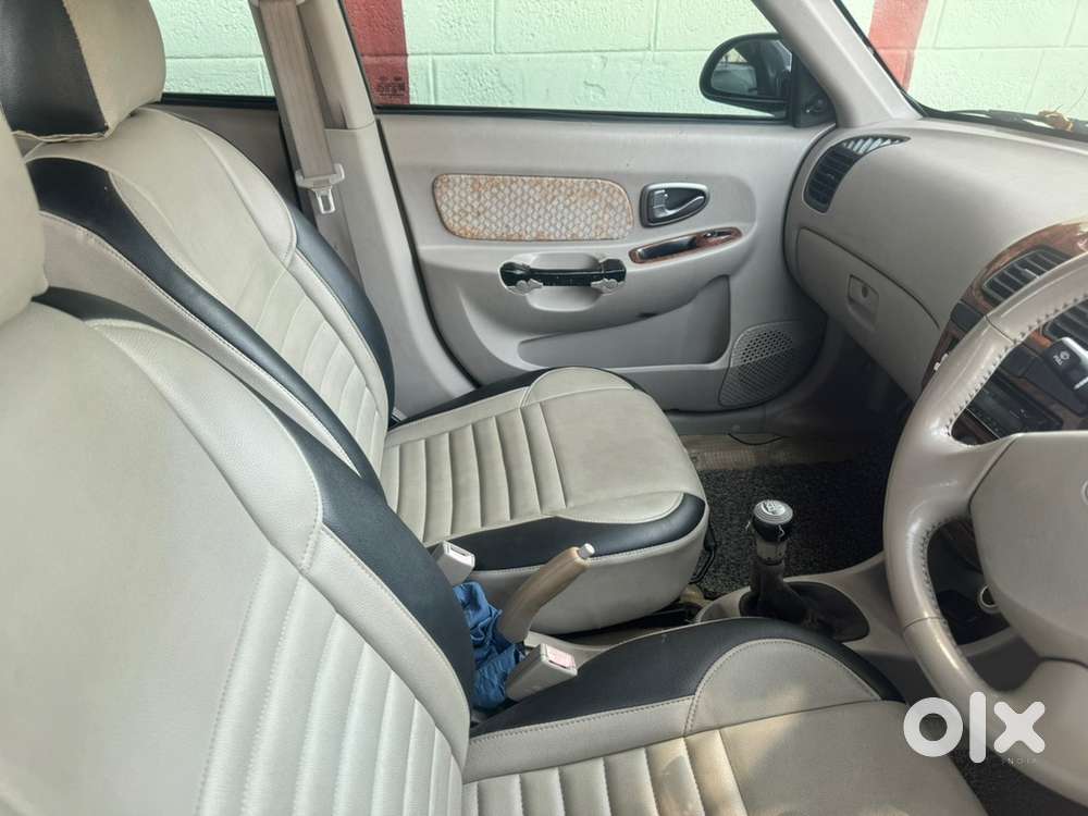 Hyundai Accent 1.5 2010 Year