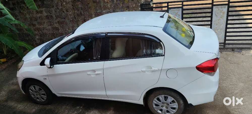Honda Amaze 2013 Petrol Well Maintained