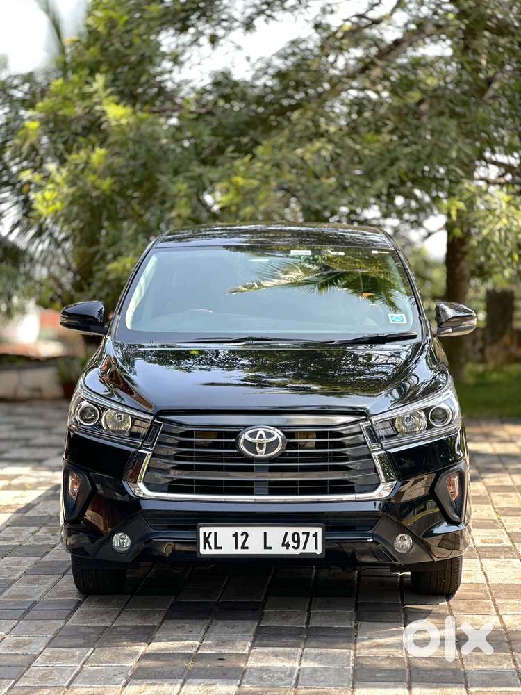 Toyota Innova Crysta 2.4 V 7 Str, 2017, Diesel