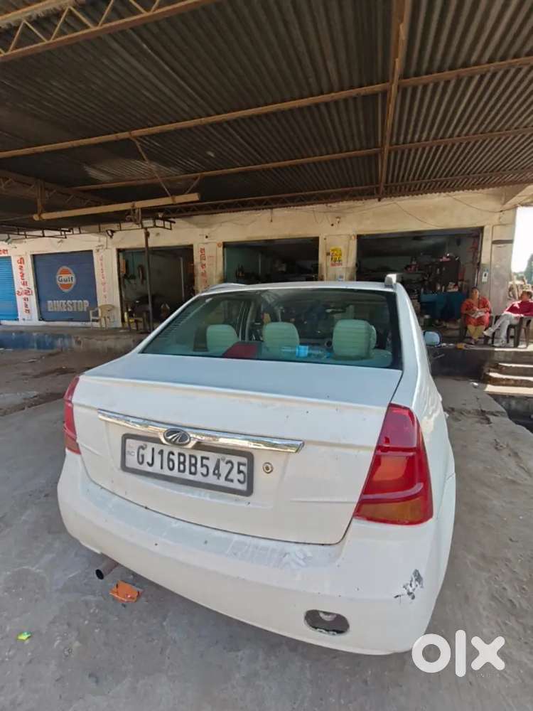 Mahindra Verito 2013 Diesel 98000 Km Driven