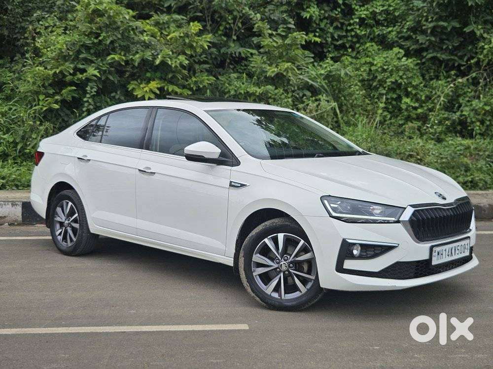 Skoda Slavia 1.0 Tsi Style At, 2023, Petrol