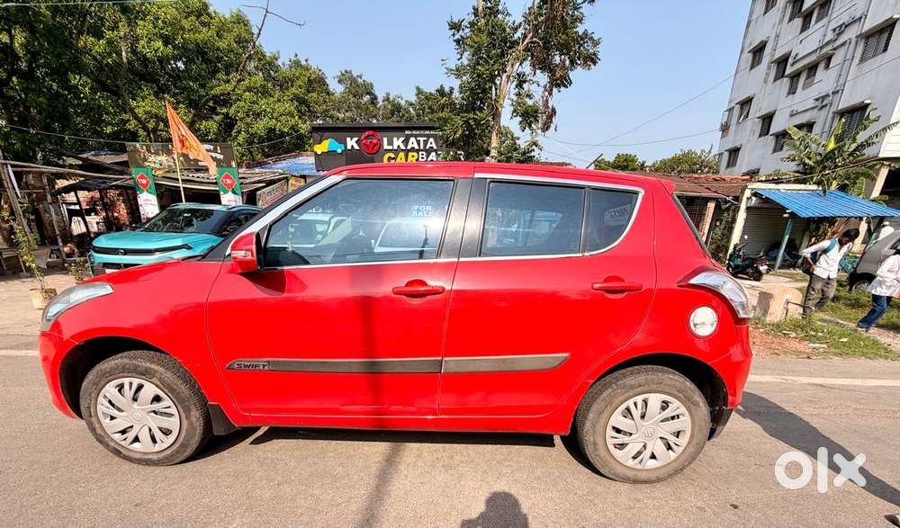 Maruti Suzuki Swift Vxi Abs Bsiv, 2017, Petrol