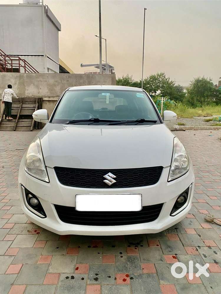 Maruti Suzuki Swift Vxi + Manual, 2015, Petrol
