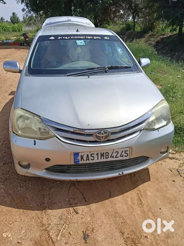 Toyota Etios Cross 2021