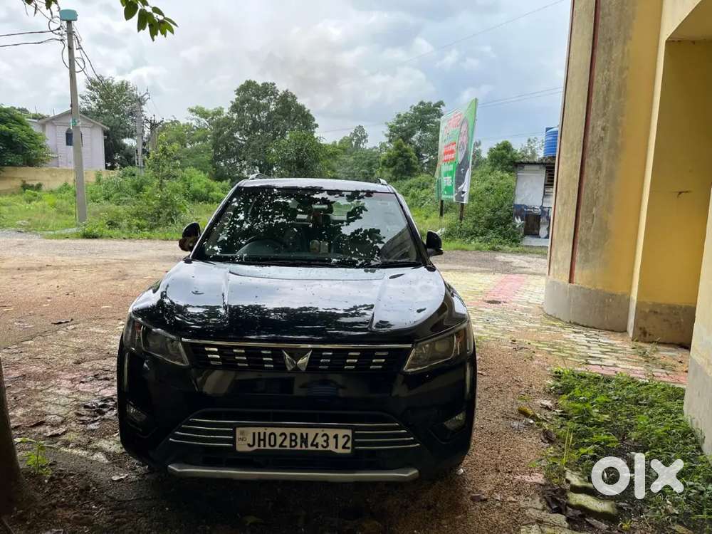Mahindra Xuv300 2023 Petrol 11879 Km Driven