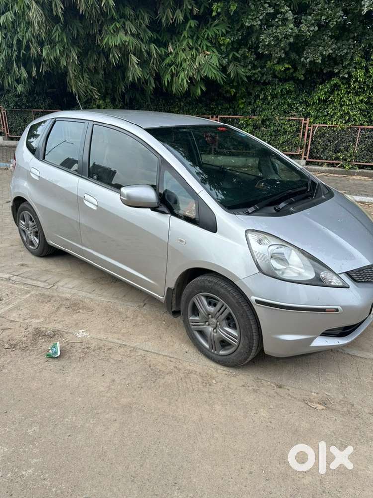 1st Owner's Honda Jazz 2009 Petrol 50000 Km Driven