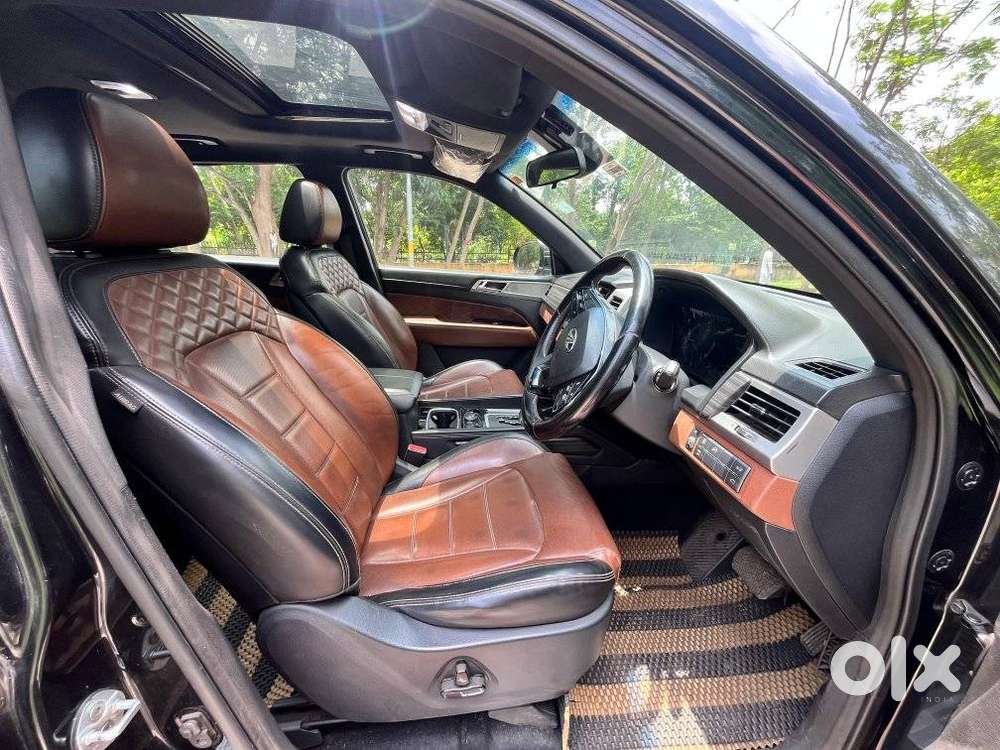 Mahindra Alturas G4 4wd At, 2019, Diesel