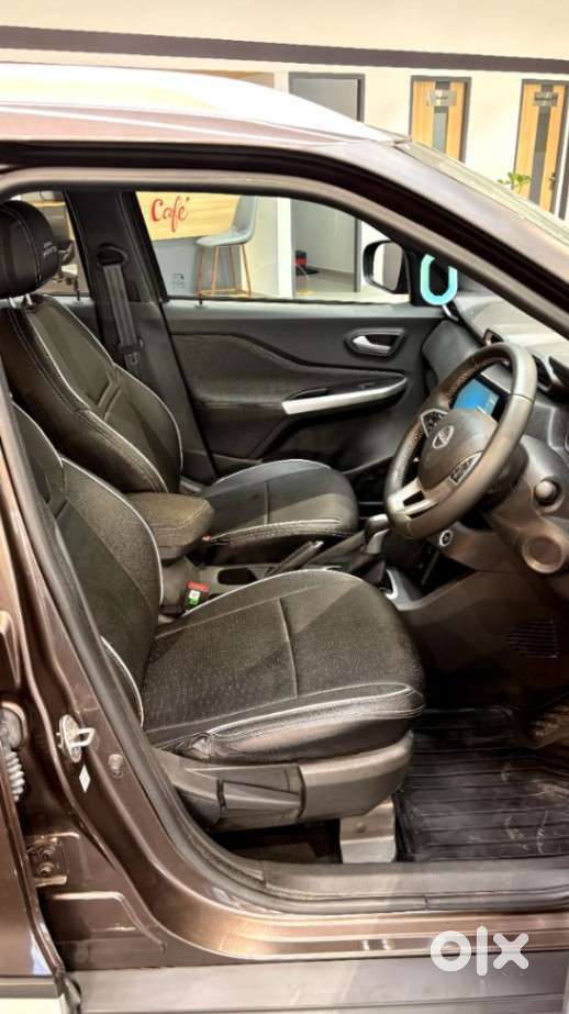 Nissan Magnite 1.0 Xv Premium Turbo Cvt, 2024, Petrol