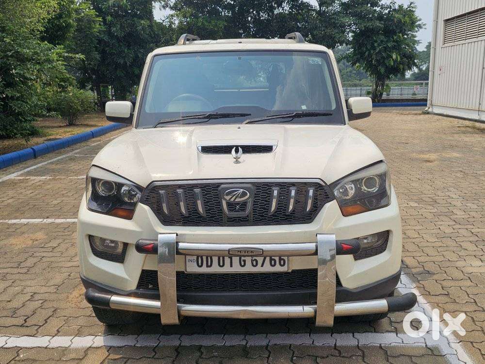 Mahindra Scorpio S4, 2015, Diesel