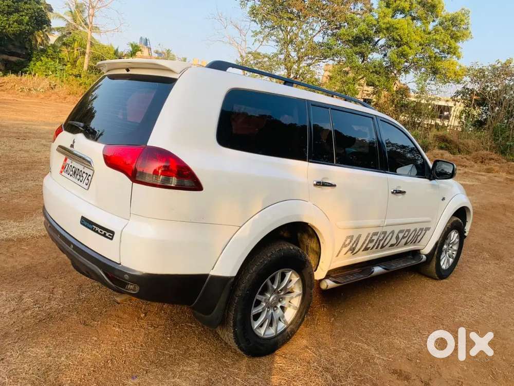 Mitsubishi Pajero Sport 2015
