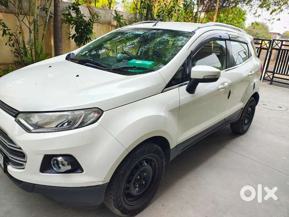 Ford Ecosport 2015 Petrol Well Maintained And Less Used