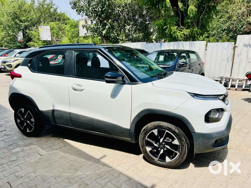 Tata Punch Creative Dual Tone Amt Sunroof, 2026, Petrol