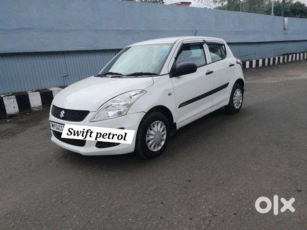 Maruti Suzuki Swift Lxi Optional-o, 2017, Petrol