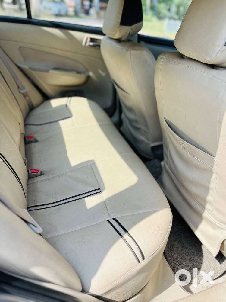Maruti Suzuki Swift Dzire 1.2 Vxi Bsiv, 2013, Petrol