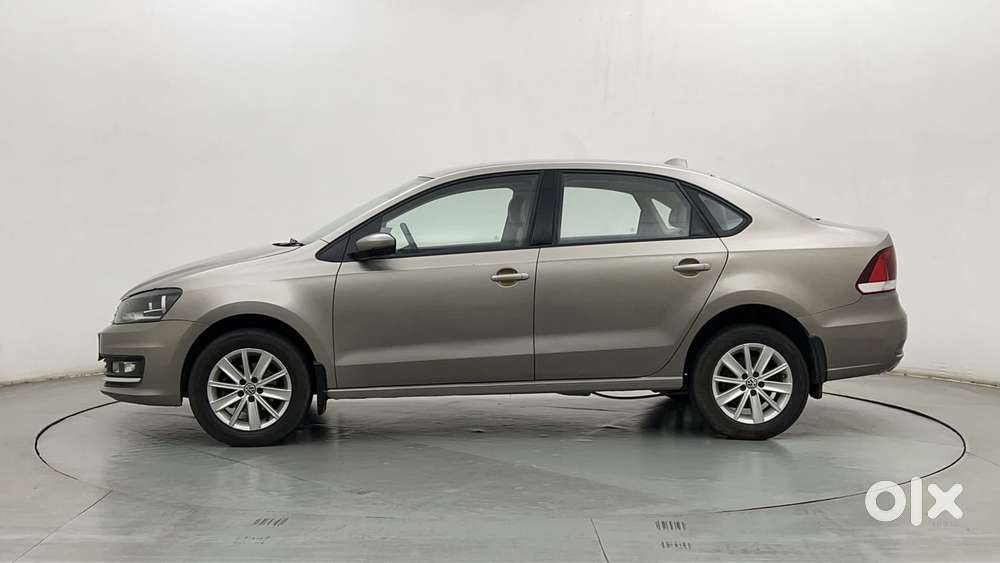 Volkswagen Vento 1.6 Highline, 2016, Petrol