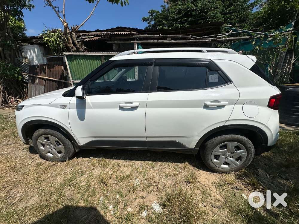 Hyundai Venue S Mt 2020