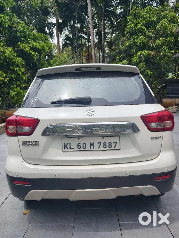 2017 Maruti Suzuki Brezza Zdi Plus