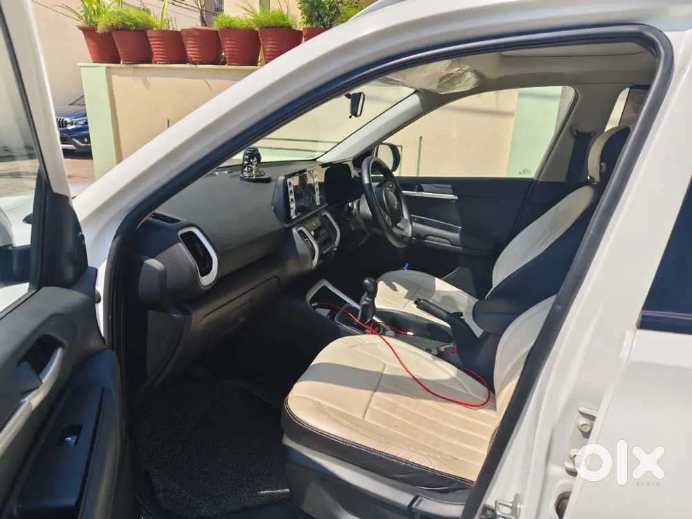 Kia Sonet Htk Plus Top Model With Sunroof
