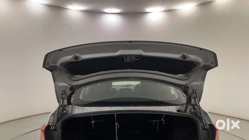 Tata Tigor Xza, 2018, Petrol