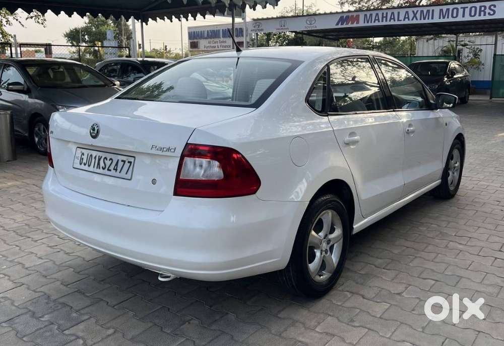 Skoda Rapid 1.6 Mpi At Elegance, 2012, Petrol