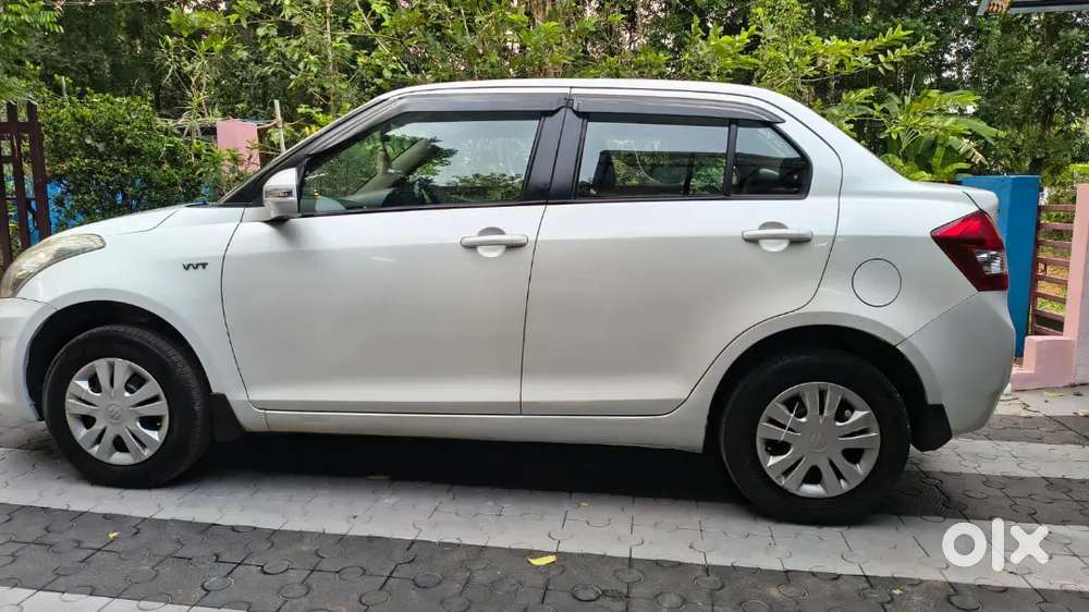 Maruti Suzuki Swift Dzire 2013 Petrol Well Maintained