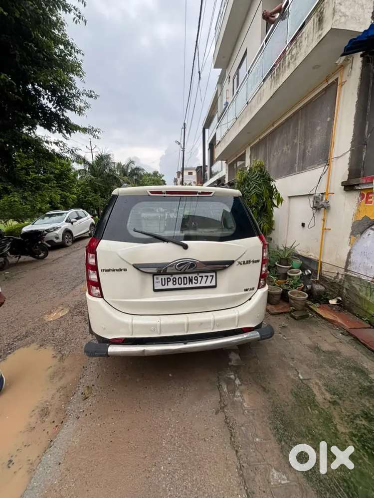 Mahindra Xuv500 W10 Diesel 2016 (sunroof)