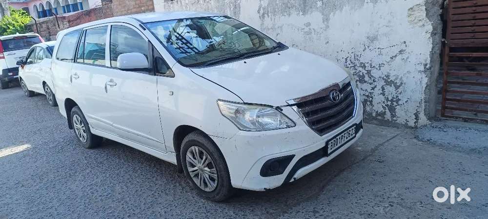 Toyota Innova Hycross 2014 Diesel Variant
