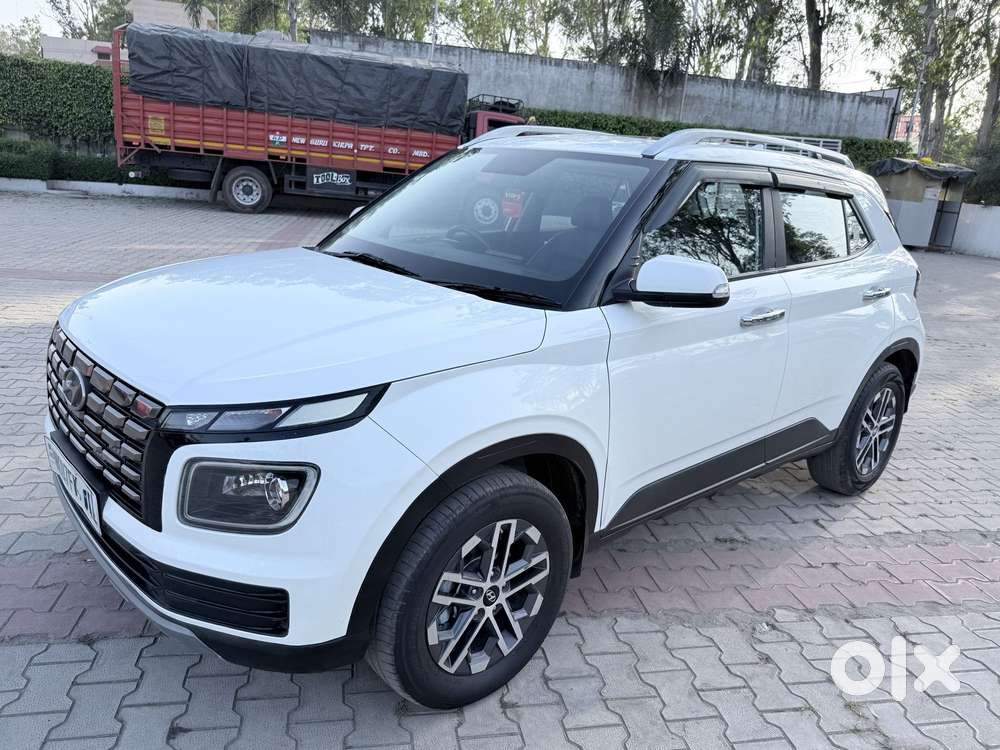 Hyundai Venue Sx Mt, 2023, Diesel