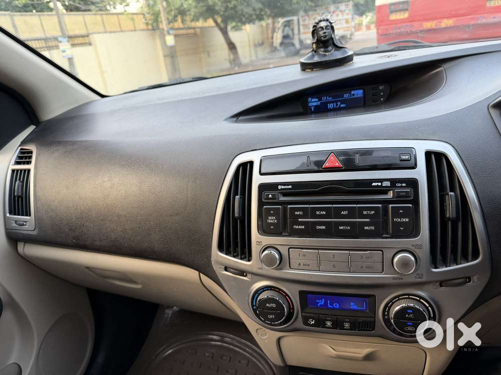 Hyundai I20 Sportz 1.2 Bs-iv, 2012, Petrol