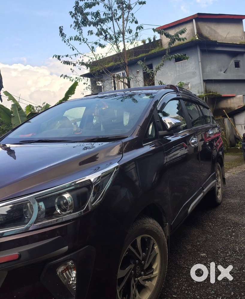 Toyota Innova Crysta Diesel 2022 Variant