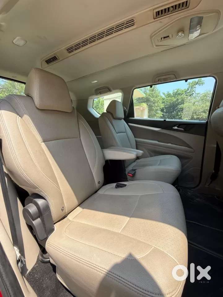 Mahindra Marazzo M8, 2019, Diesel