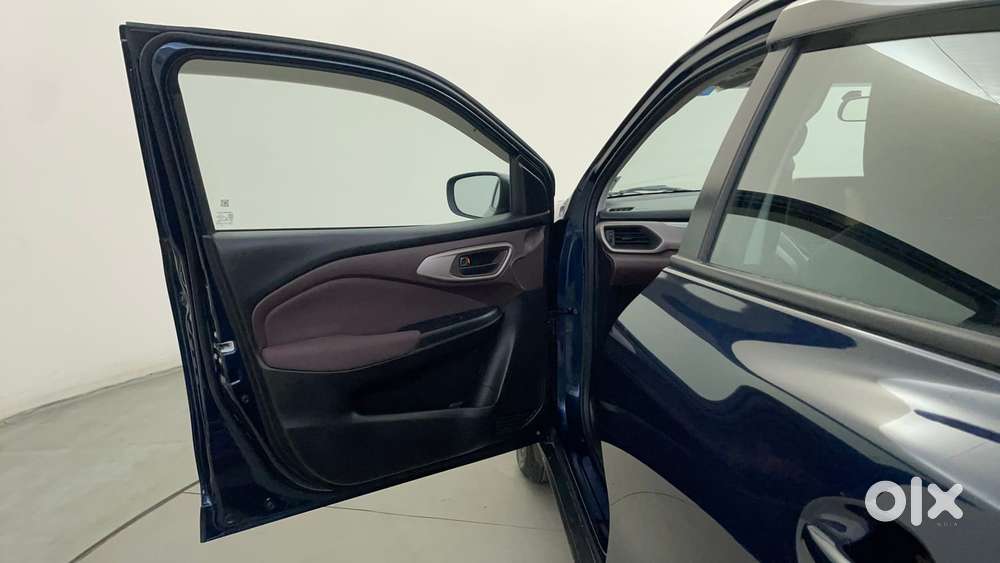 Maruti Suzuki Fronx Delta Plus 1.2l Ags, 2025, Petrol