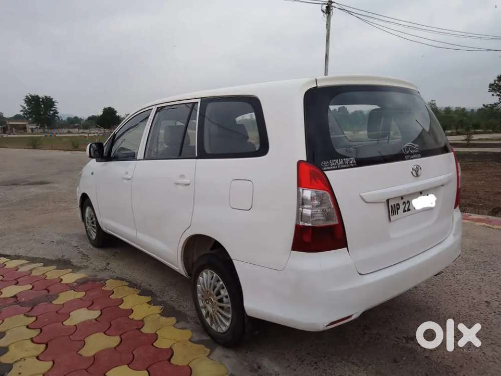Toyota Innova 2016 Diesel 120000 Km Driven