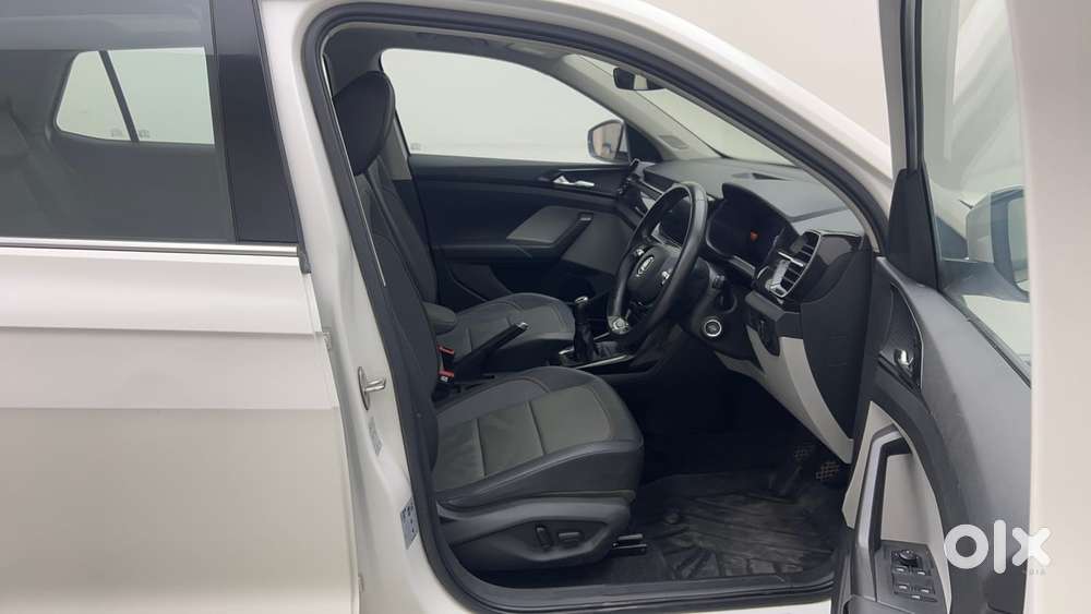 Skoda Kushaq Style 1.0l Tsi Mt, 2023, Petrol