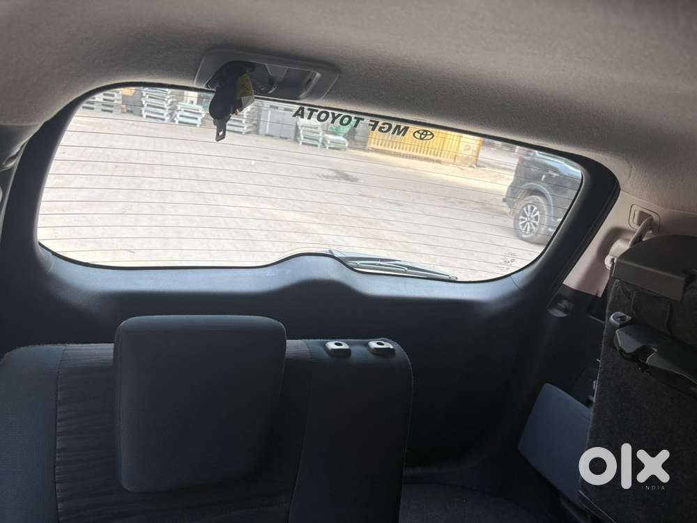 Toyota Innova Crysta 2022 With 75000 Km Driven