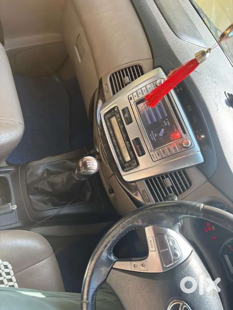 Toyota Innova 2015