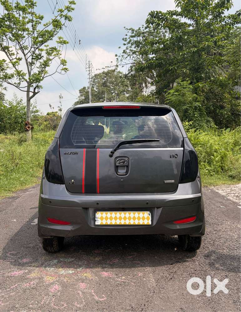 Hyundai I10 Sportz, 2012, Petrol