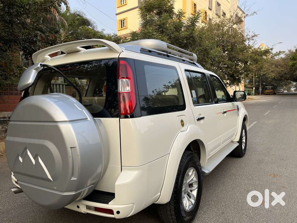 Ford Endeavour 3.2 Titanium At 4x4, 2014, Diesel