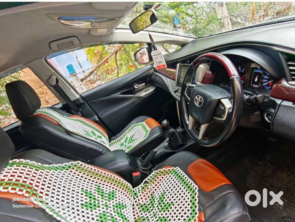 Toyota Innova Crysta 2.4 V 8 Str, 2016, Diesel