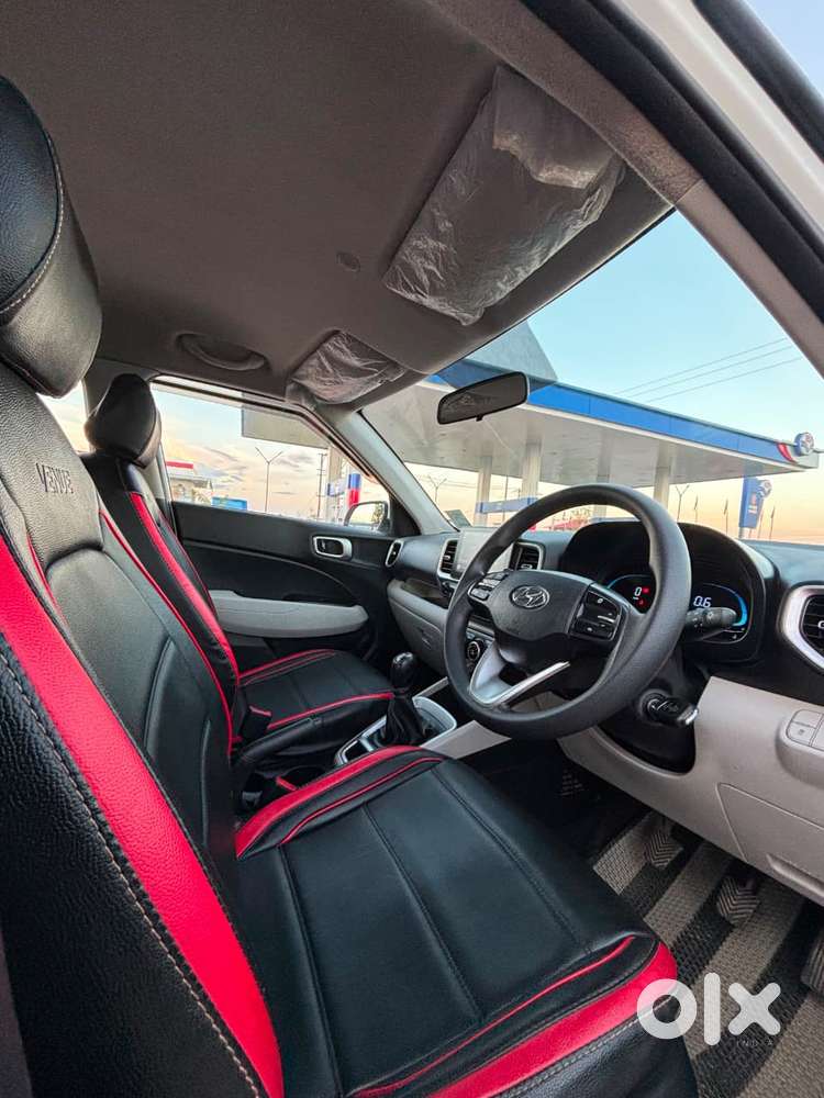 Hyundai Venue S 1.2 Petrol, 2023, Petrol