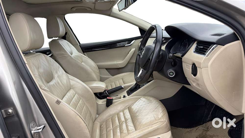 Skoda Octavia 1.8 Tsi Style Plus At, 2016, Petrol